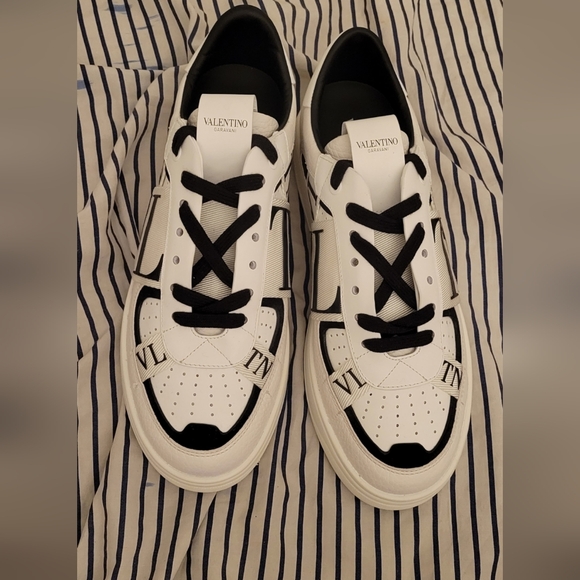 Valentino shoes - Picture 1 of 8